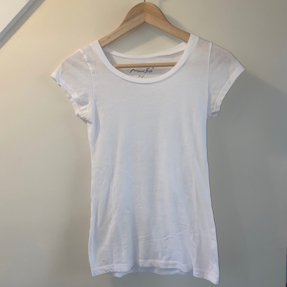White t-shirt